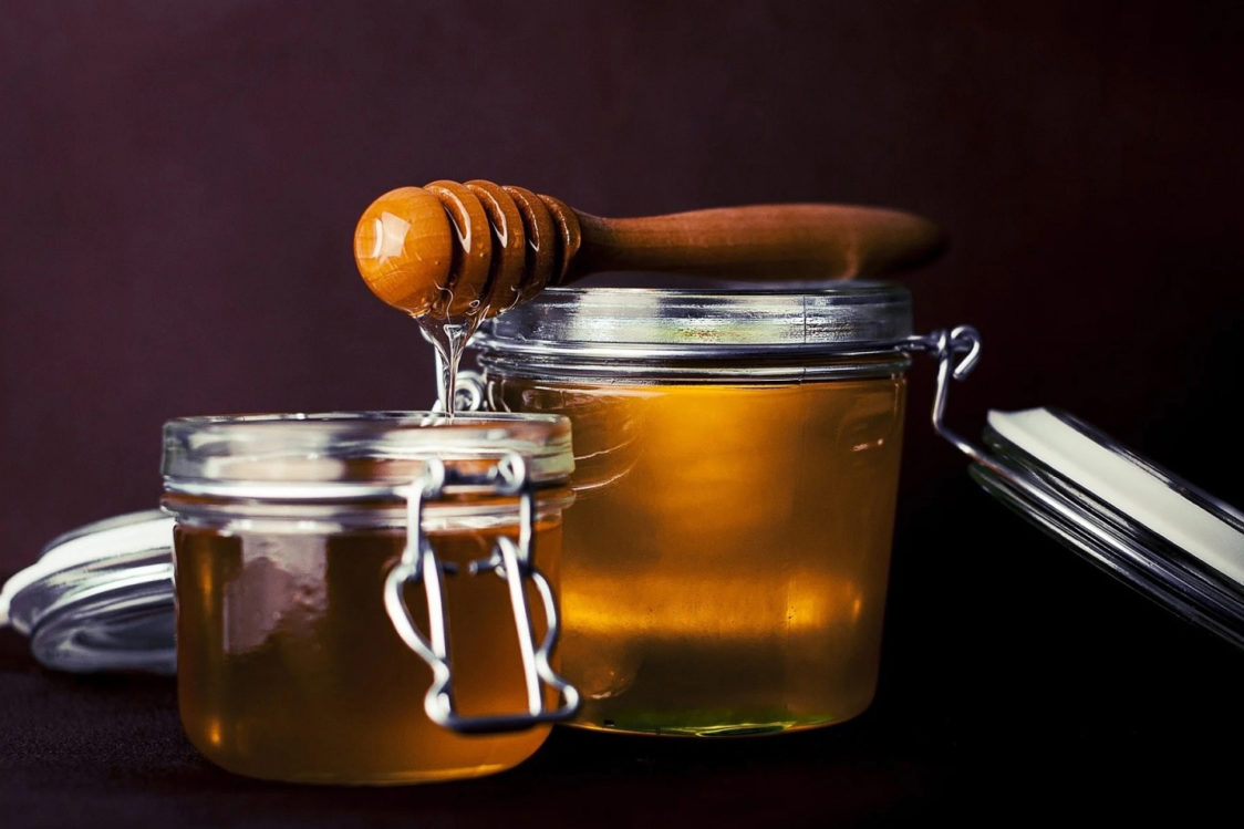 Natural sugar substitutes - honey