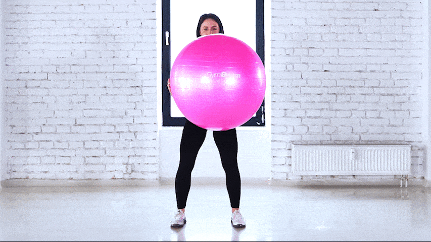 How to perform rotation with the stability ball