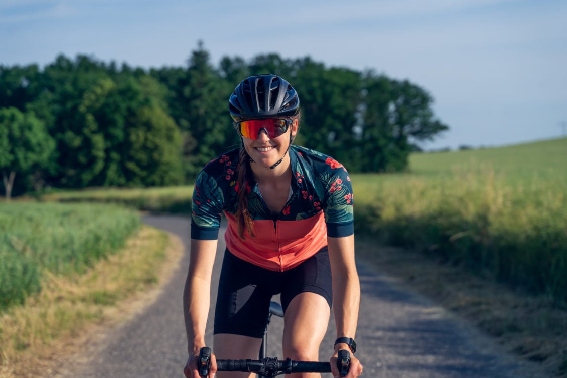 Helmet, lights, vest and reflective elements. How to stay safe when cycling?