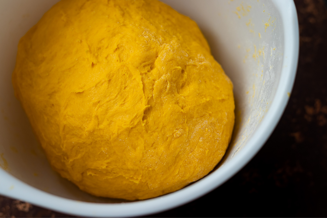 How should the dough for pumpkin gnocchi look like
