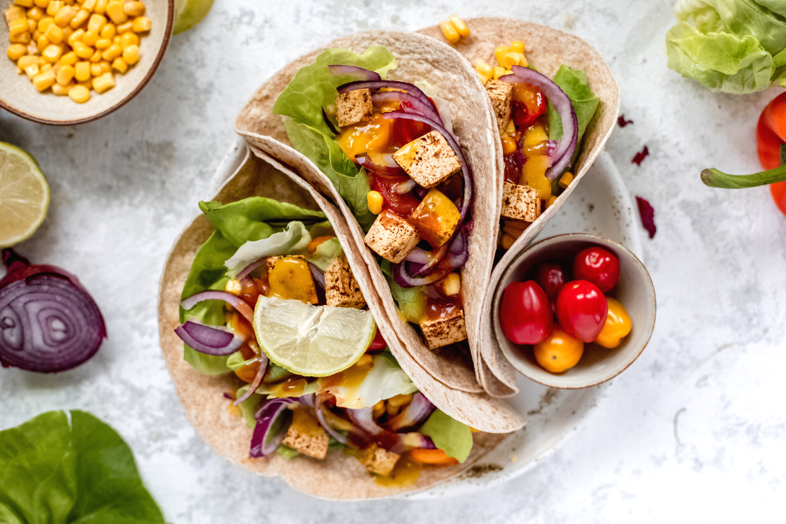 Mexican tacos with tofu and vegetables 
