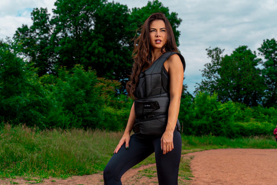 Co je zátěžová vesta a jak vybrat tu správnou?