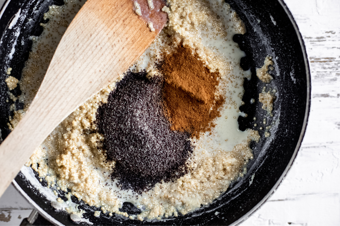 Quinoa porridge with apples, poppy seeds and cinnamon - adding loose ingredients