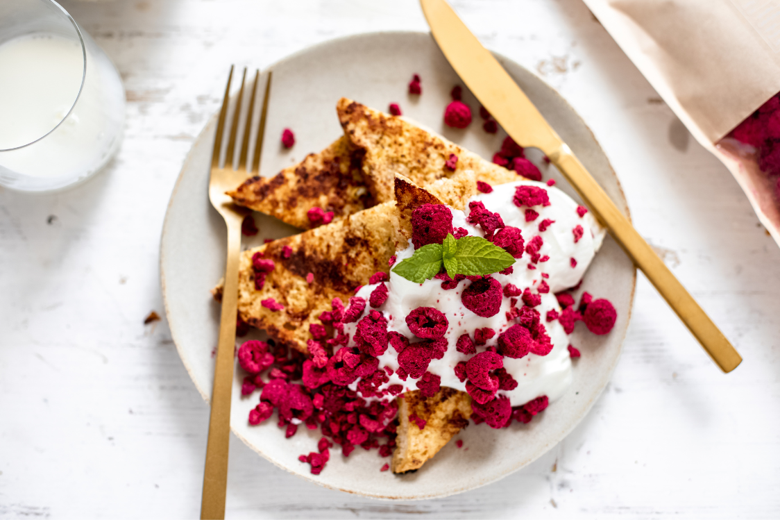 French toast with quark cream and raspberries