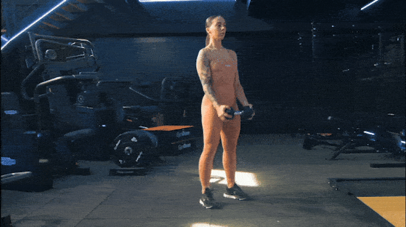 Bicepsový zdvih s jednoručkou