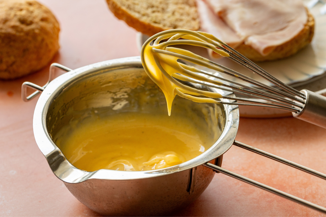 Jaja Benedikt s umakom holandez – priprema umaka