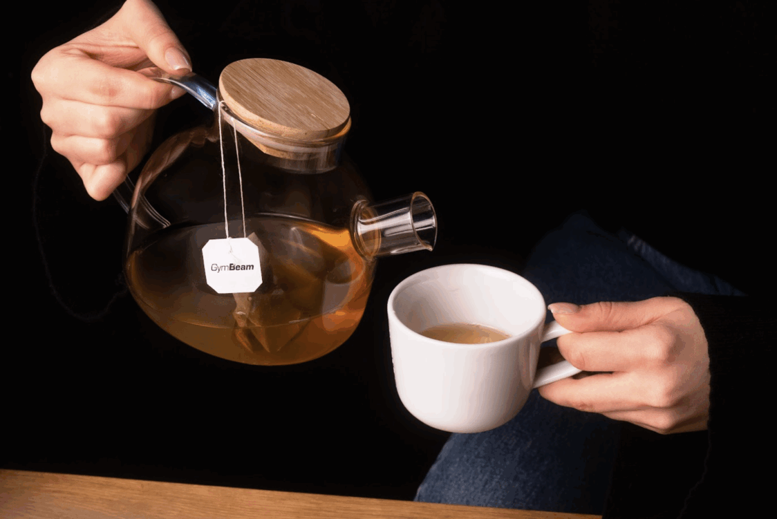 Podle pravidla 10-3-2-1-0 byste měli naposledy jíst alespoň 3 hodiny před spaním