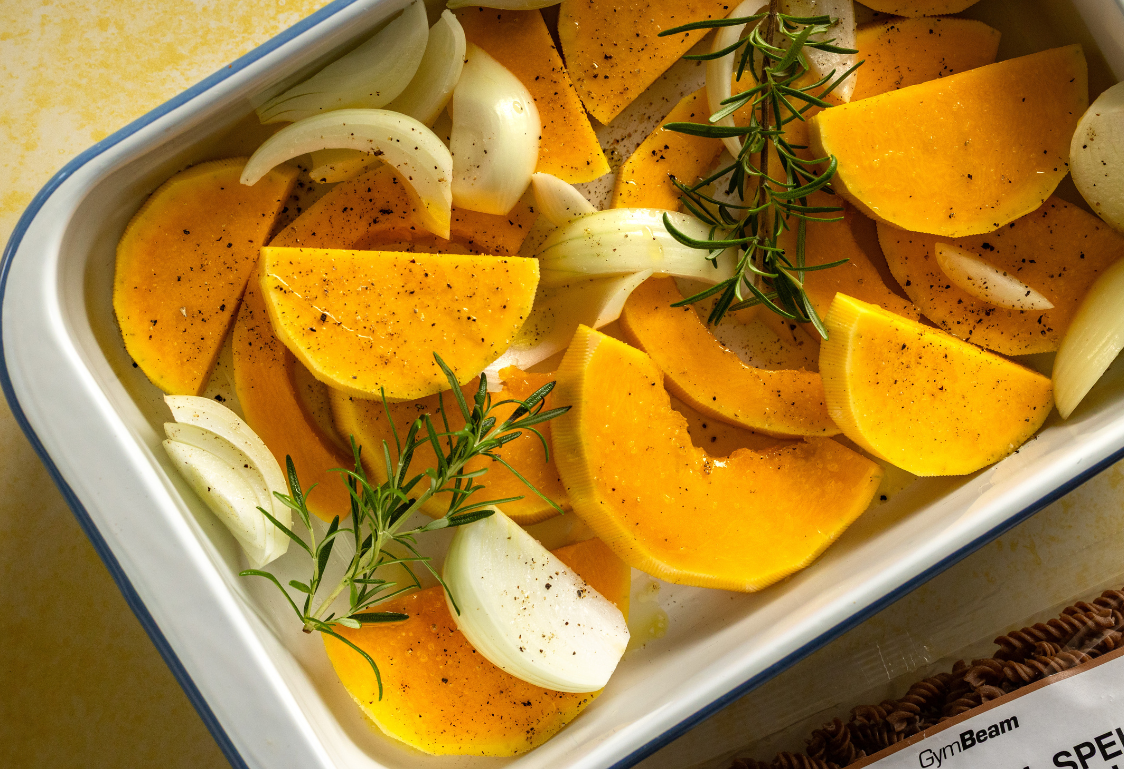 Těstoviny s veganskou dýňovou omáčkou - příprava dýně