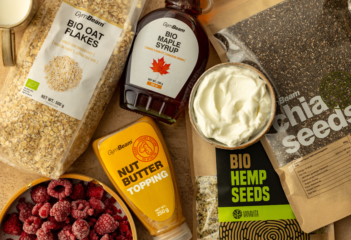 Overnight oats s malinami a arašídovým máslem - ingredience Overnight oats s malinami a arašídovým máslem - ingredience