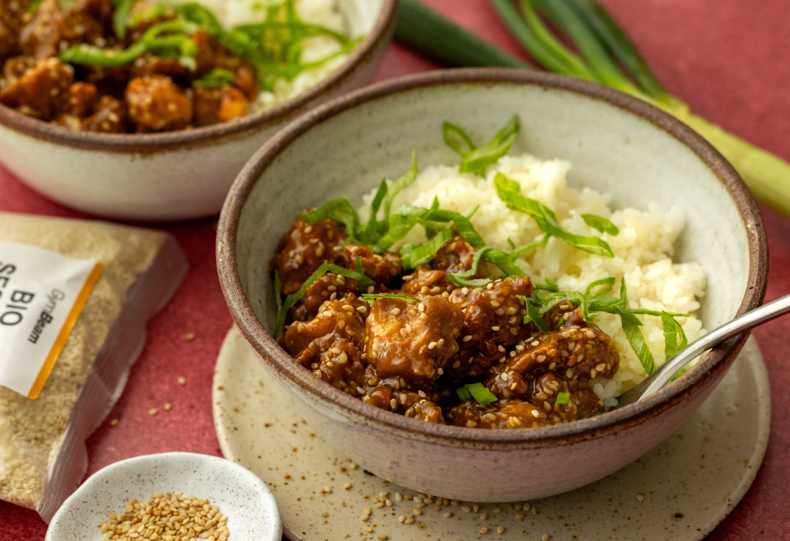 Sezamové tofu s rýží