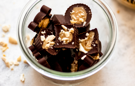 Fitness recept: Čokoládové pralinky plněné ořechovým máslem