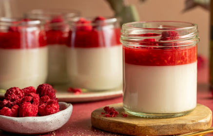 Fitness recept: Kokosová panna cotta s malinami