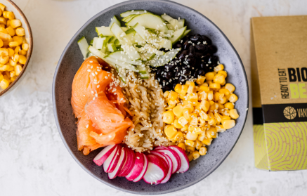 Fitness recept: Poke bowl s lososem
