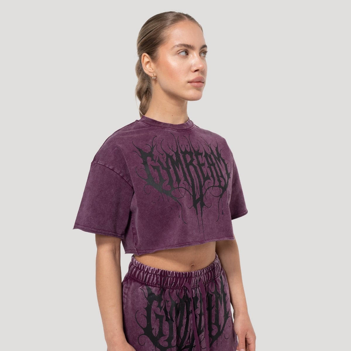 GymBeam Dámské cropped tričko Abyss Raisin (obrázek 3)