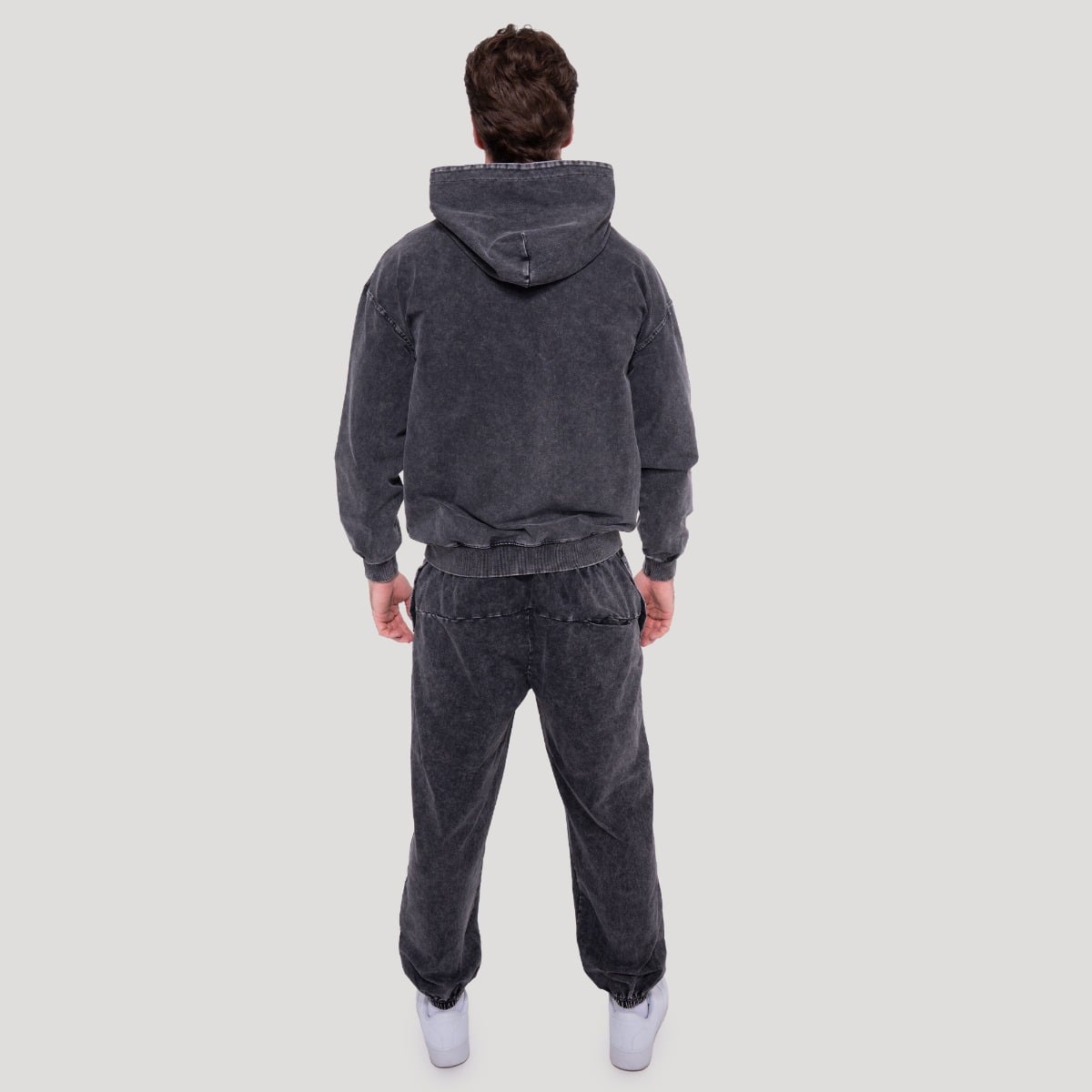 GymBeam Tepláky Abyss Charcoal - Velikost: XXL | Barva: Čierna | Hmotnost: 0,775 kg | Balení: 24 · záber 6