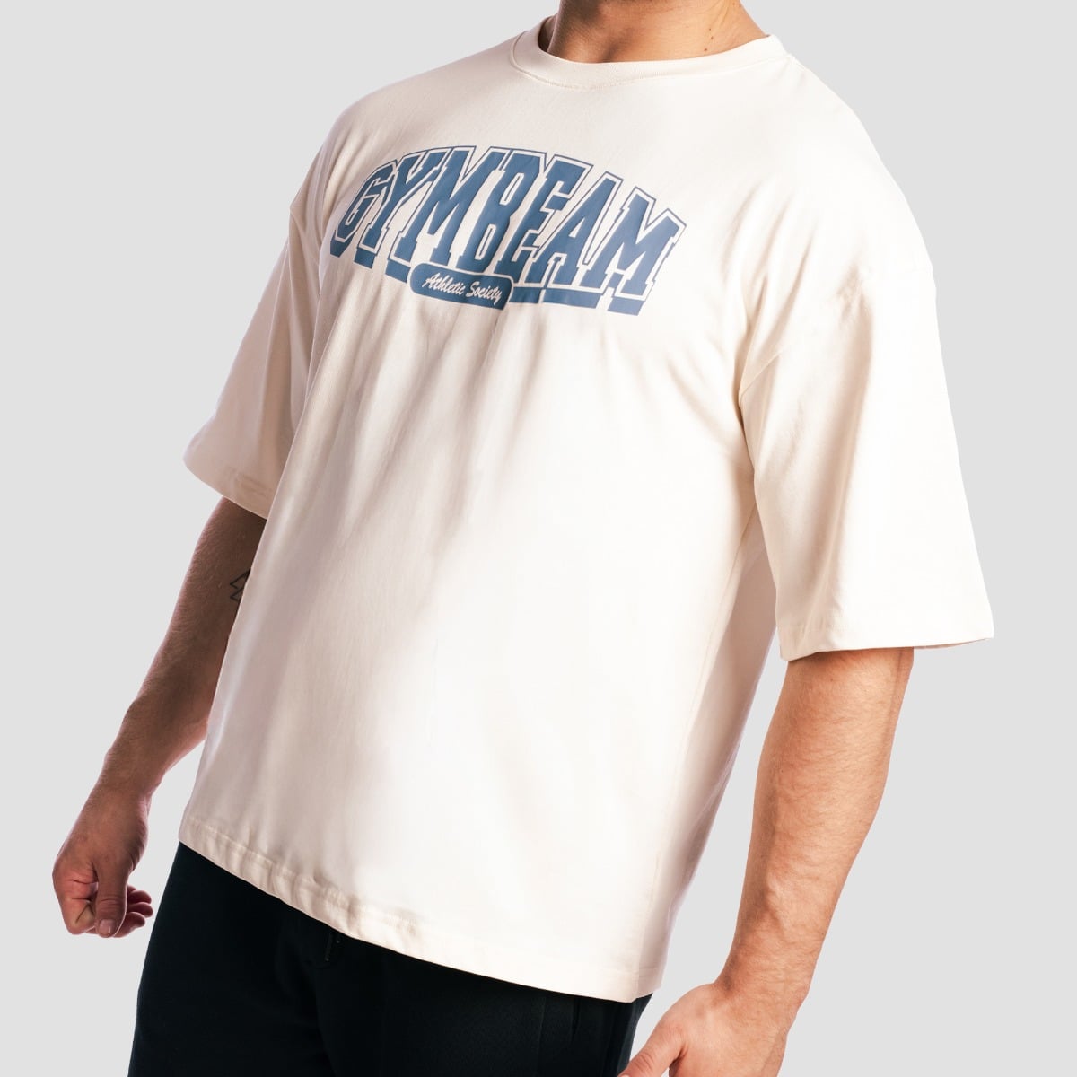 GymBeam Tričko Boxy Athletic Society Cream (obrázek 3)