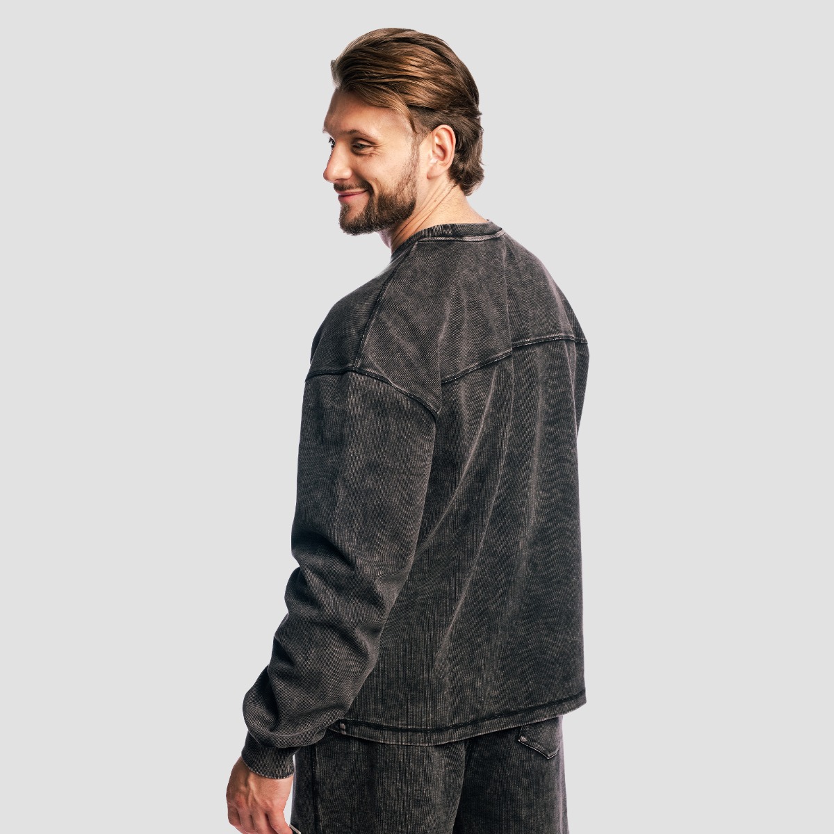 GymBeam Aura Jumper Washed Black (obrázek 4)