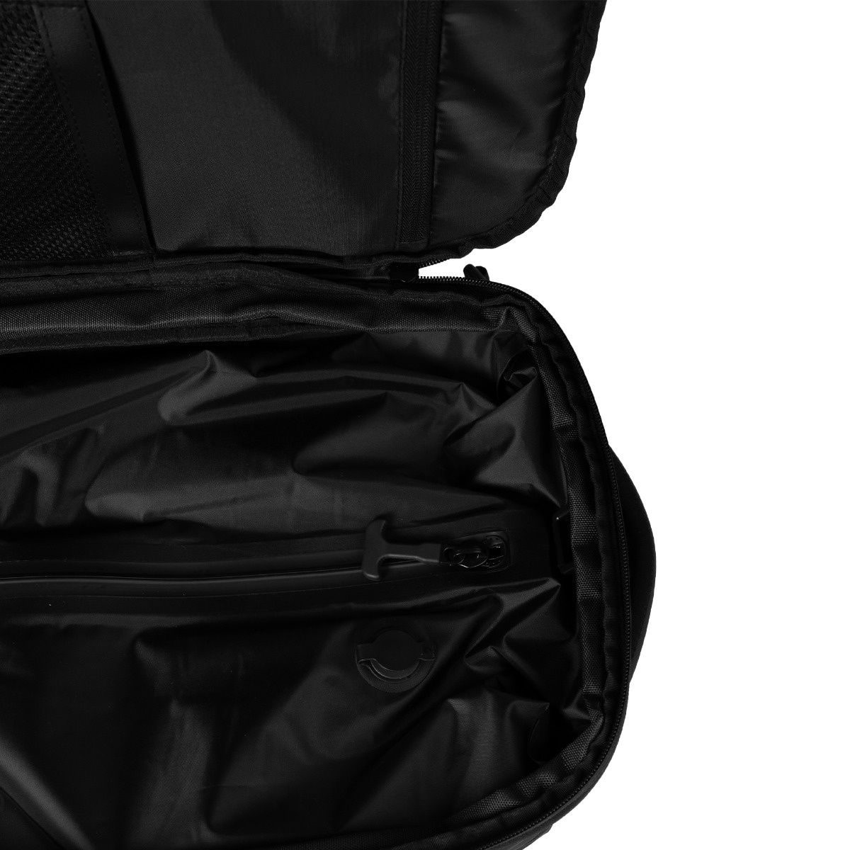 GymBeam Batoh FlyBag Small Black (obrázek 10)