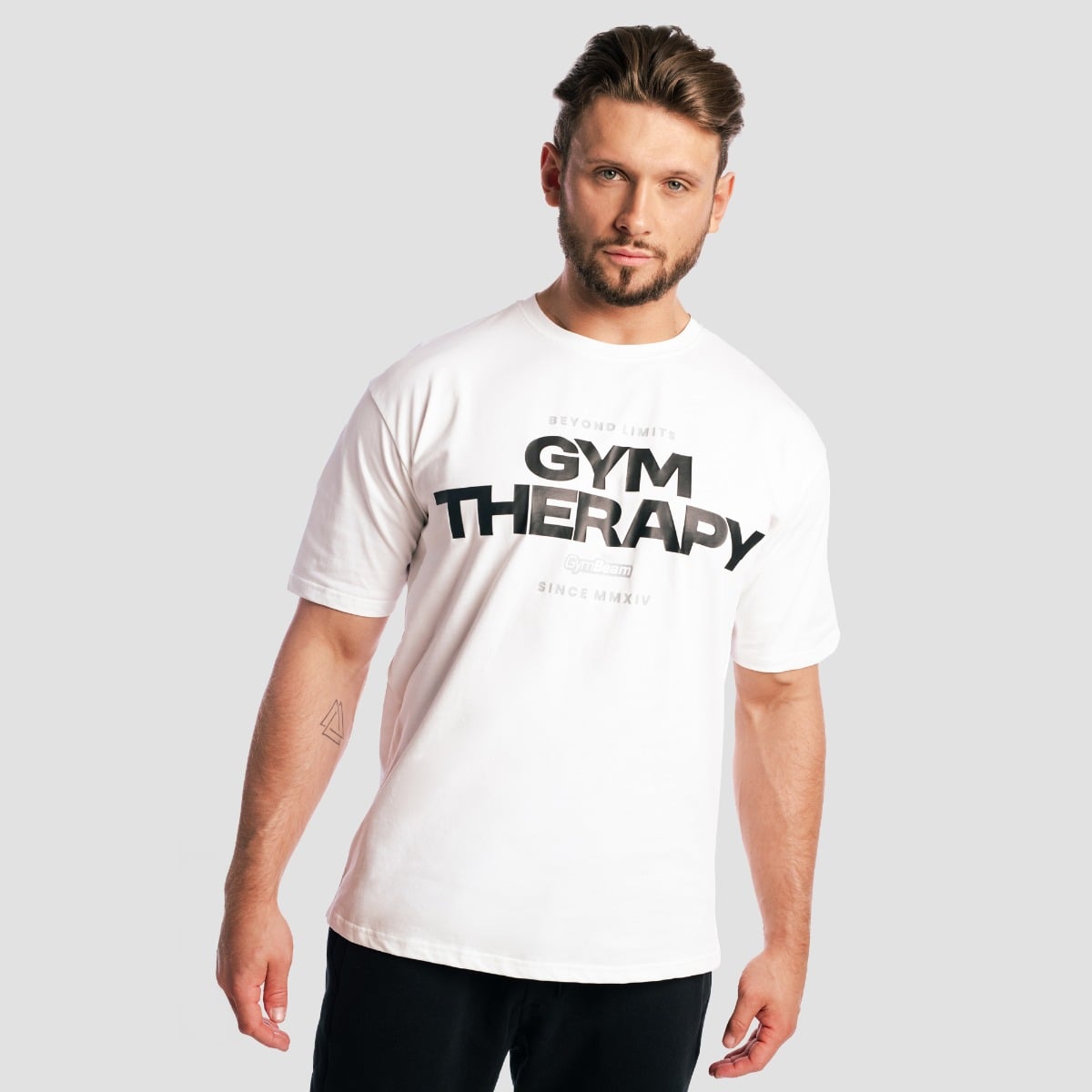 GymBeam Tričko Gym Therapy White (obrázek 3)