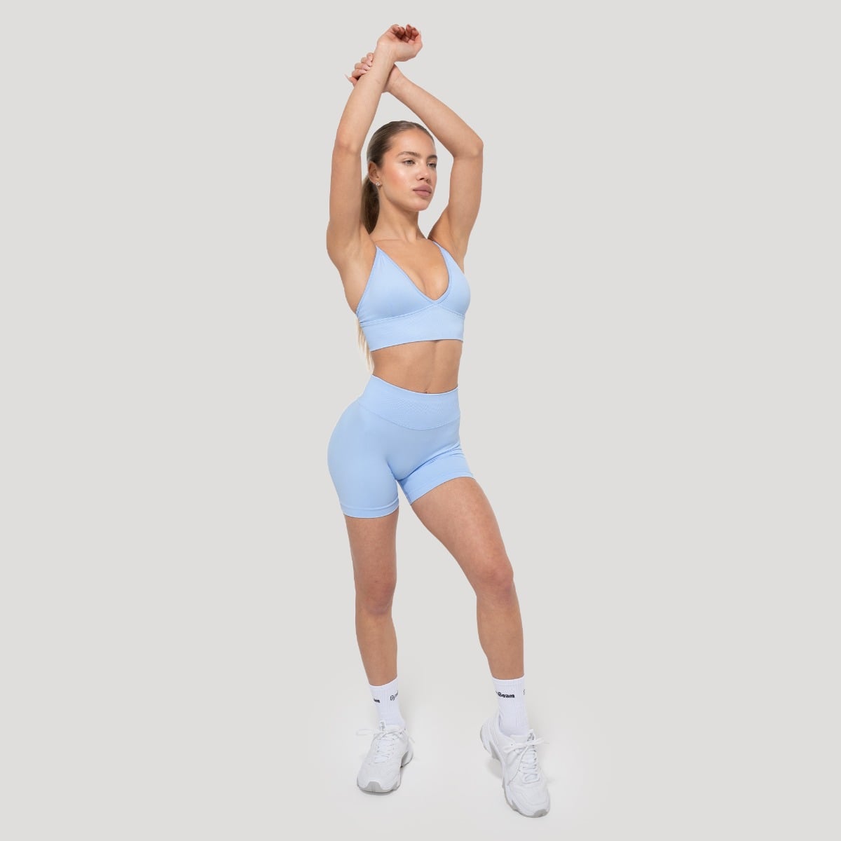 GymBeam Sportovní podprsenka Luma Baby Blue (obrázek 5)