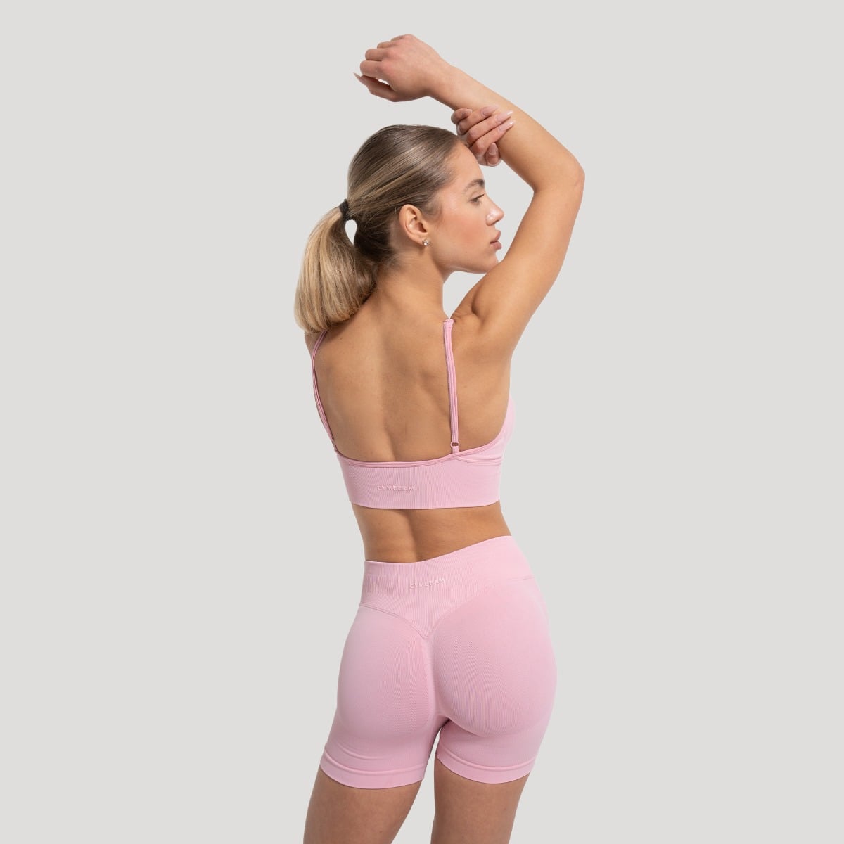 GymBeam Sportovní podprsenka Luma Baby Pink - Velikost: M | Barva: Ružová | Hmotnost: 0,092 kg | Balení: 130 · záber 7