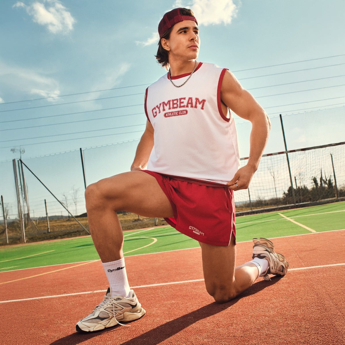 GymBeam Sportovní šortky Varsity Red (obrázek 3)