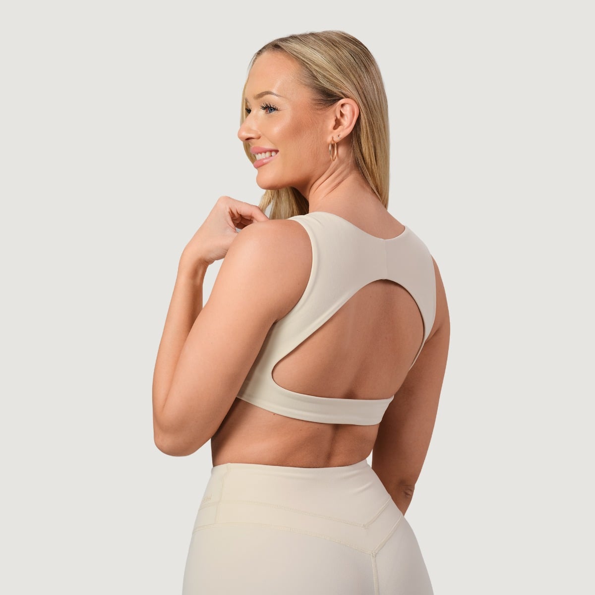 Sportovní podprsenka NEO Almond - GymBeam cream L