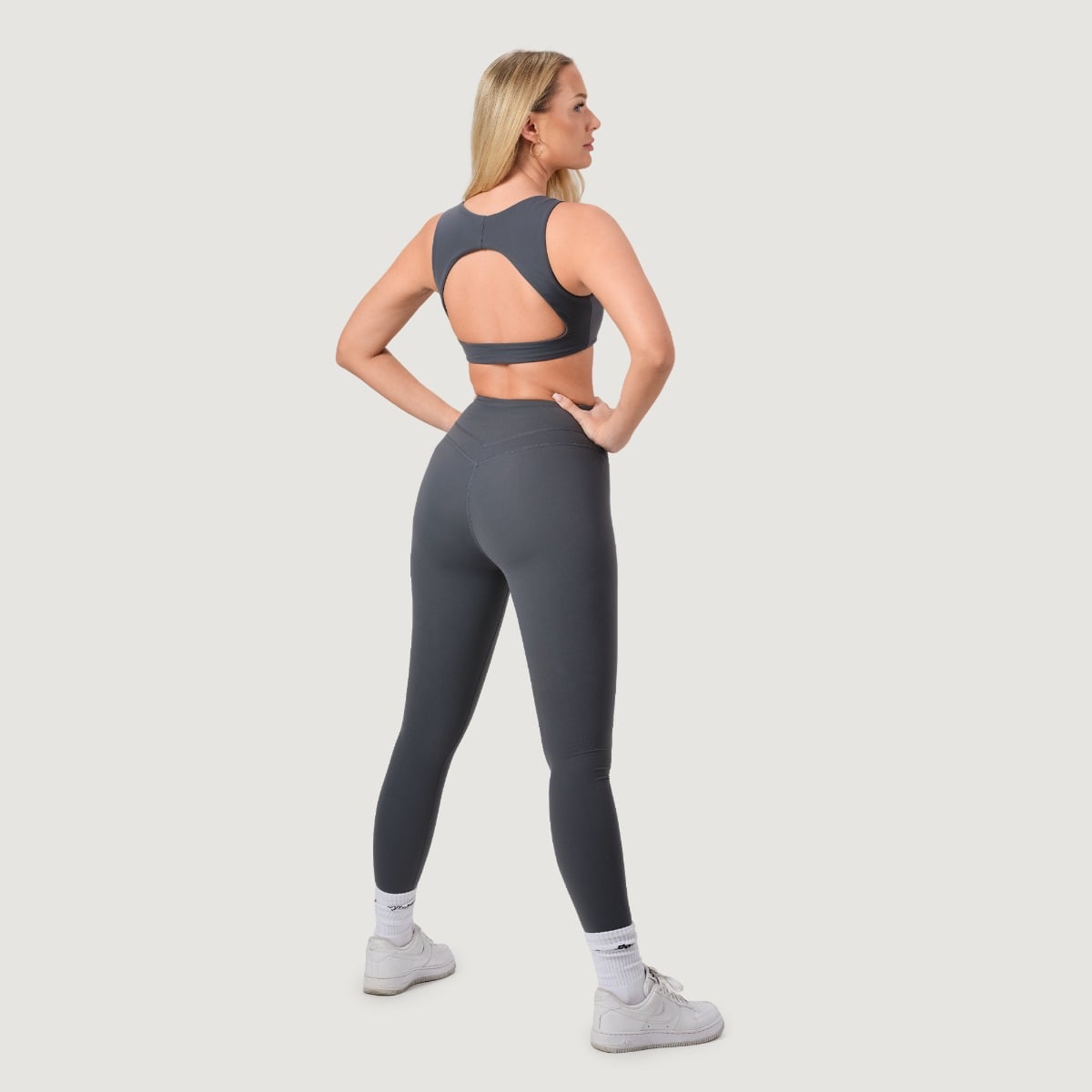 Sportovní podprsenka NEO Iron - GymBeam šedá L