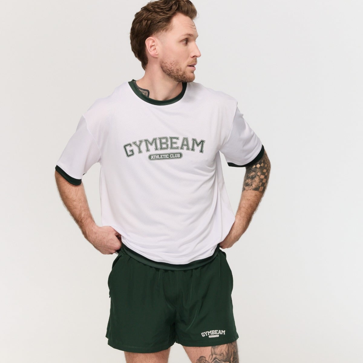 GymBeam Tričko Oversized Varsity White (obrázek 7)