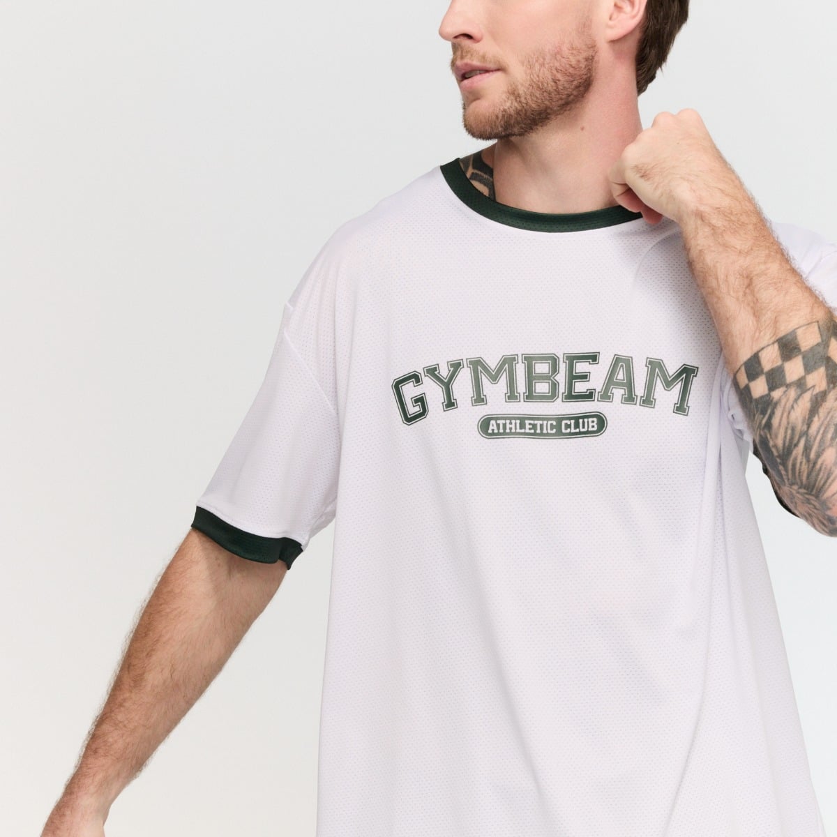 GymBeam Tričko Oversized Varsity White (obrázek 9)