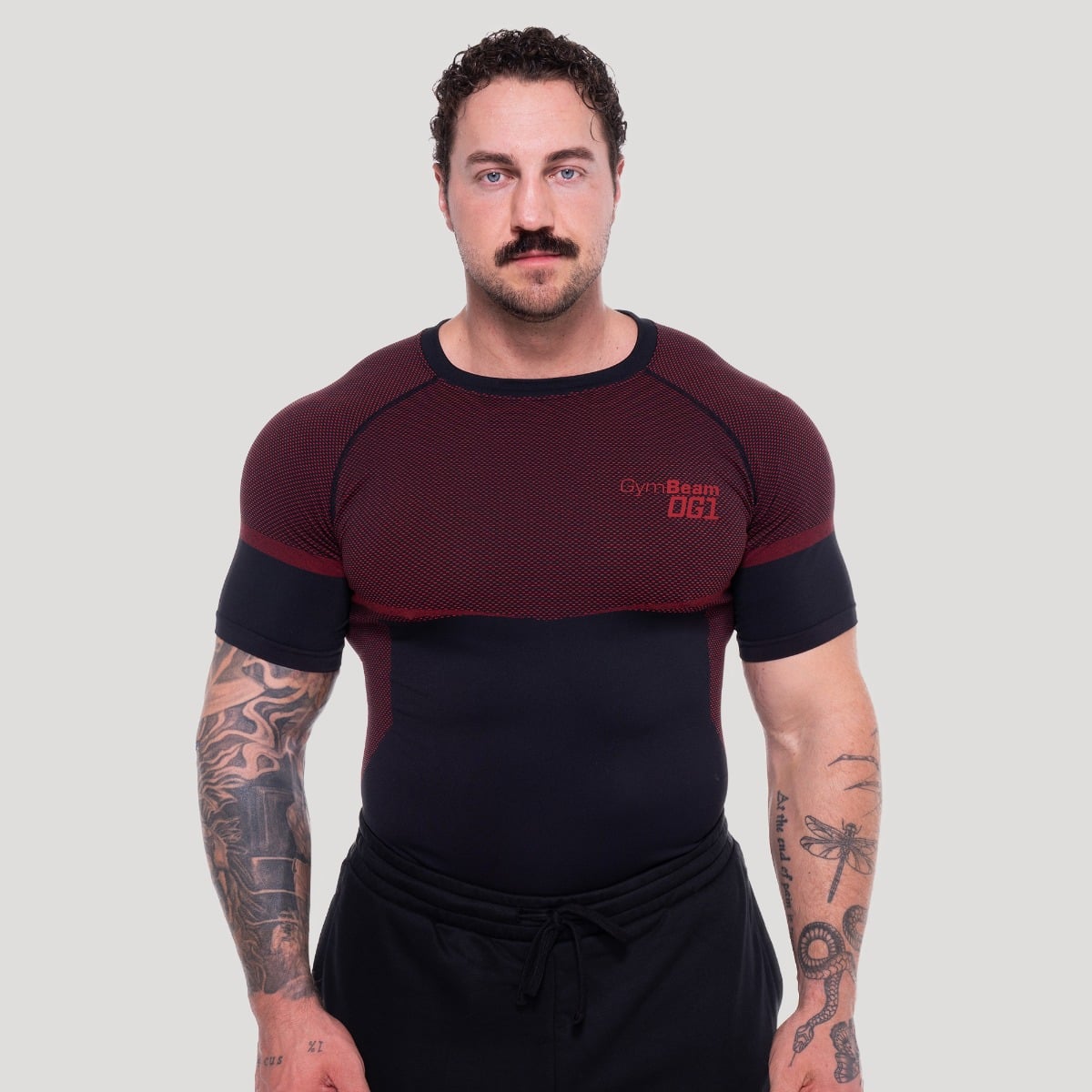 Bezešvé tričko OG1 Black/Red - GymBeam