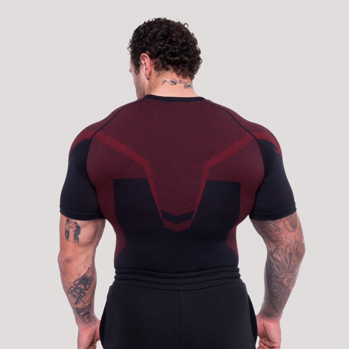 Bezešvé tričko OG1 Black/Red - GymBeam