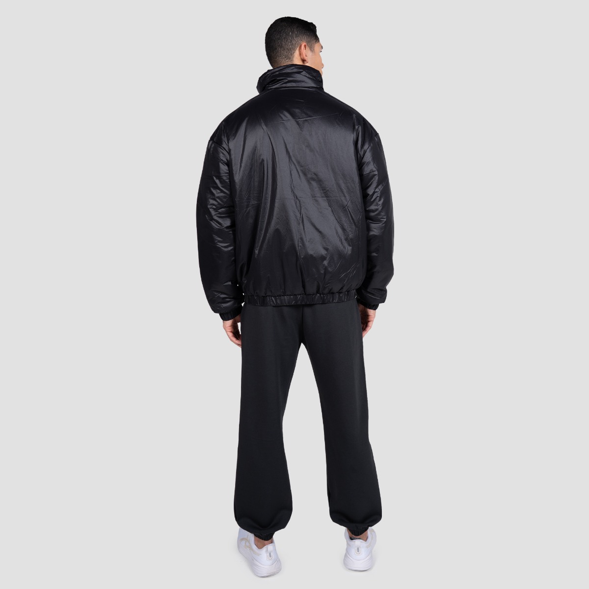 GymBeam Bunda 1/2 Zip Prime Black (obrázek 5)