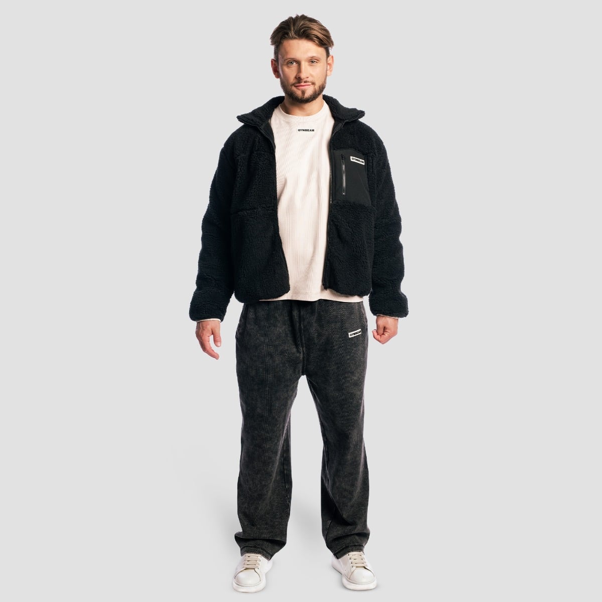 GymBeam Sherpa Jacket Black (obrázek 5)