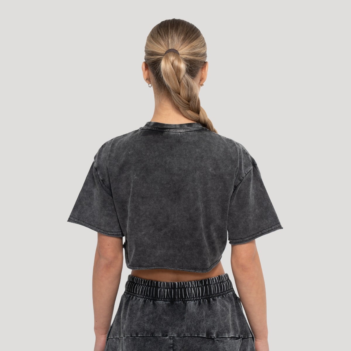 Dámské cropped tričko Abyss Charcoal - GymBeam