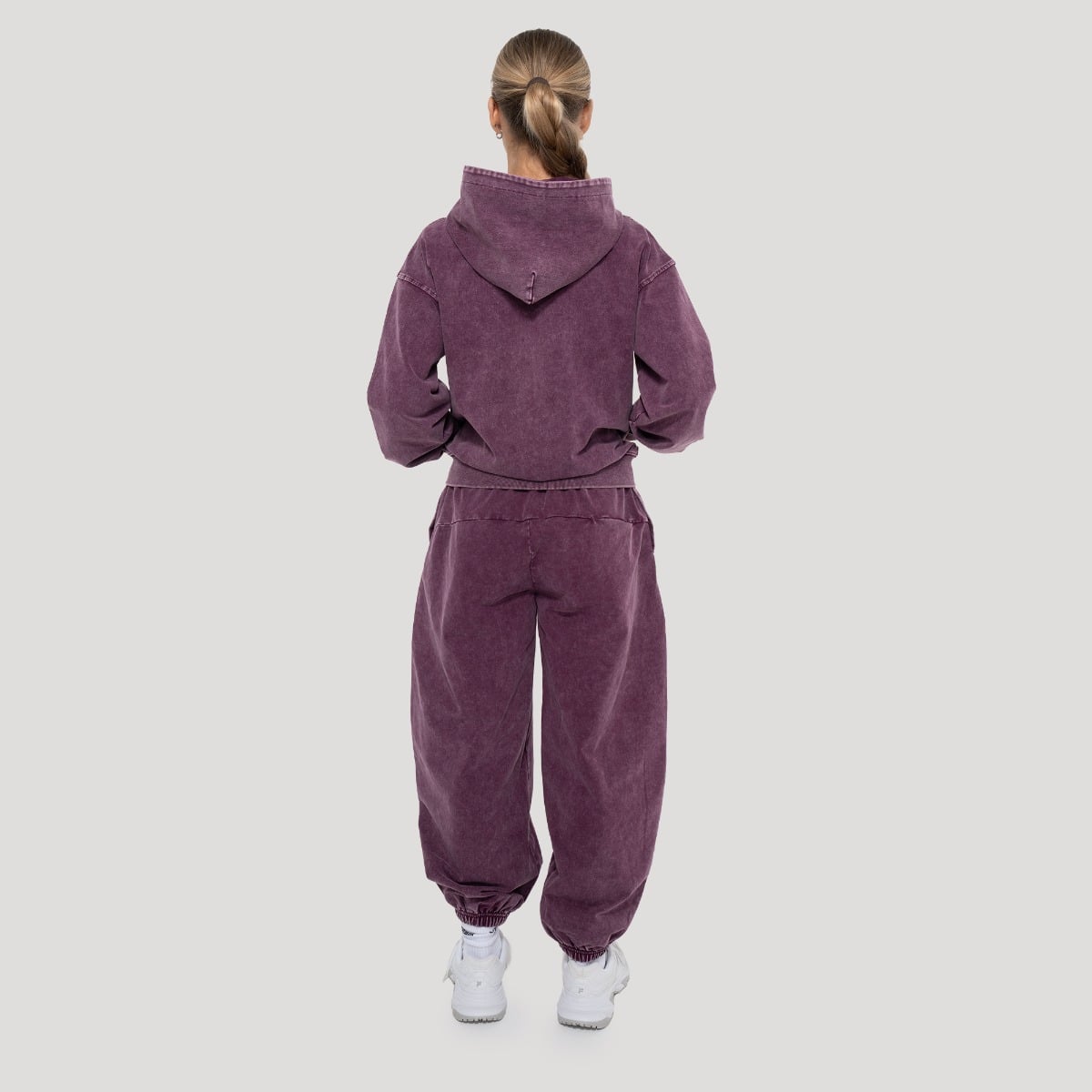 GymBeam Dámská mikina Abyss Raisin - Velikost: XL | Barva: Fialová | Hmotnost: 0,75 kg | Balení: 26 · záber 6
