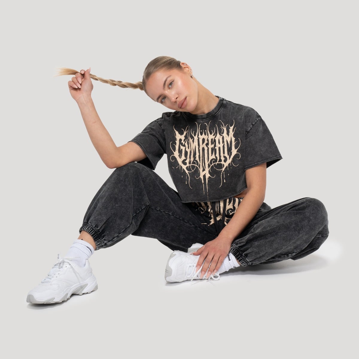GymBeam Dámské tepláky Abyss Charcoal - Velikost: XL | Barva: Čierna | Hmotnost: 0,7 kg | Balení: 26 · záber 6