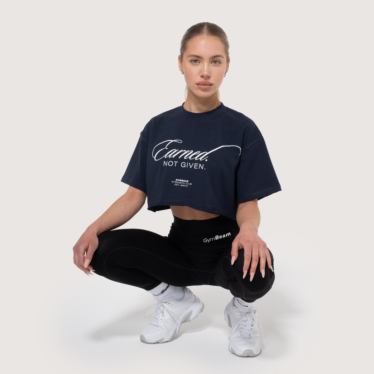 GymBeam Women‘s Earned Cropped T-shirt Midnight (obrázek 5)