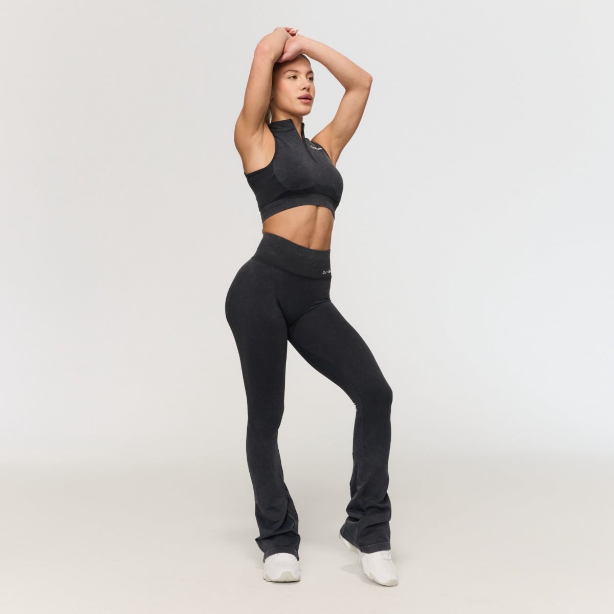 GymBeam Women‘s Fierce Seamless Pants Dark Grey (obrázek 3)