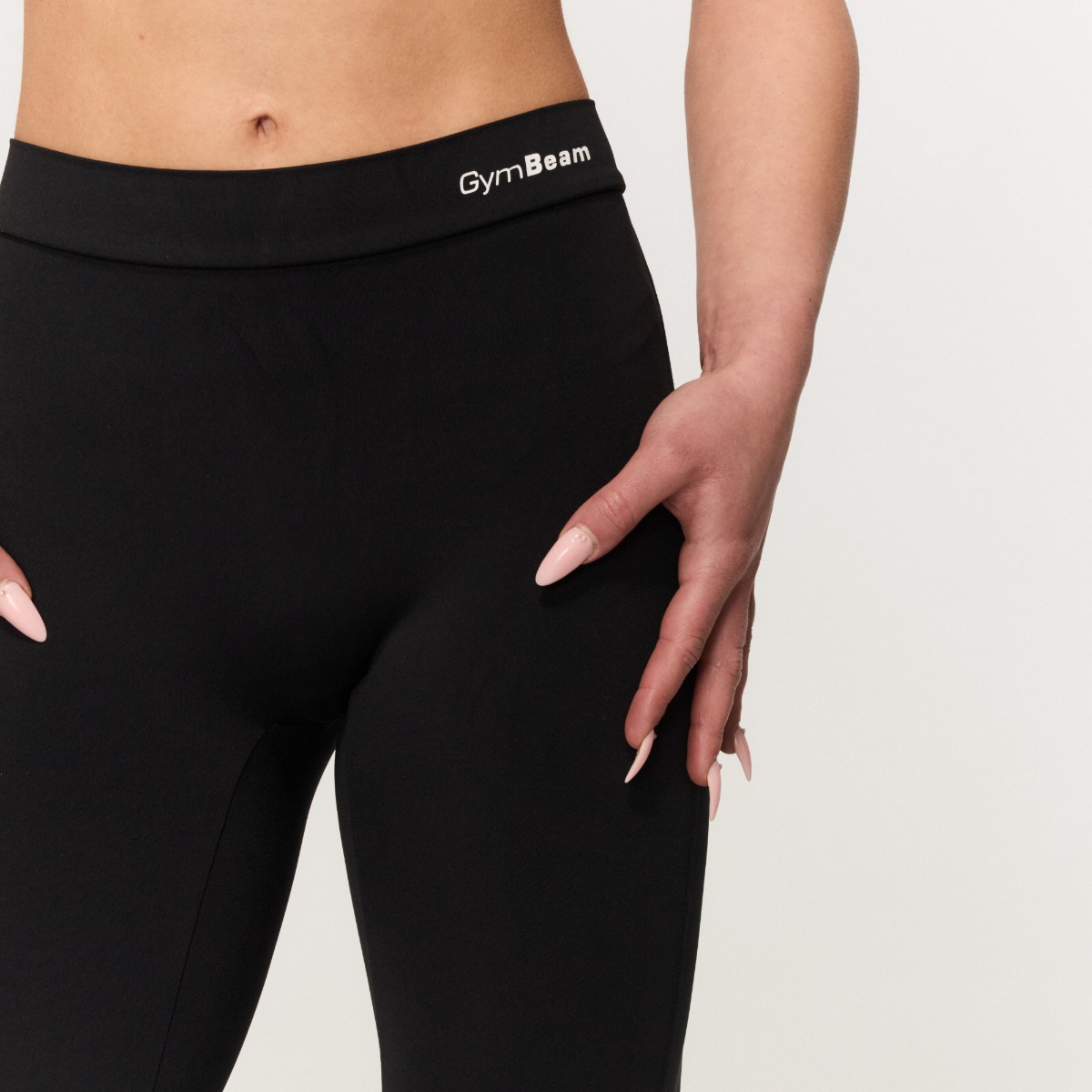 GymBeam Women‘s Fierce V-back Pants Black (obrázek 7)