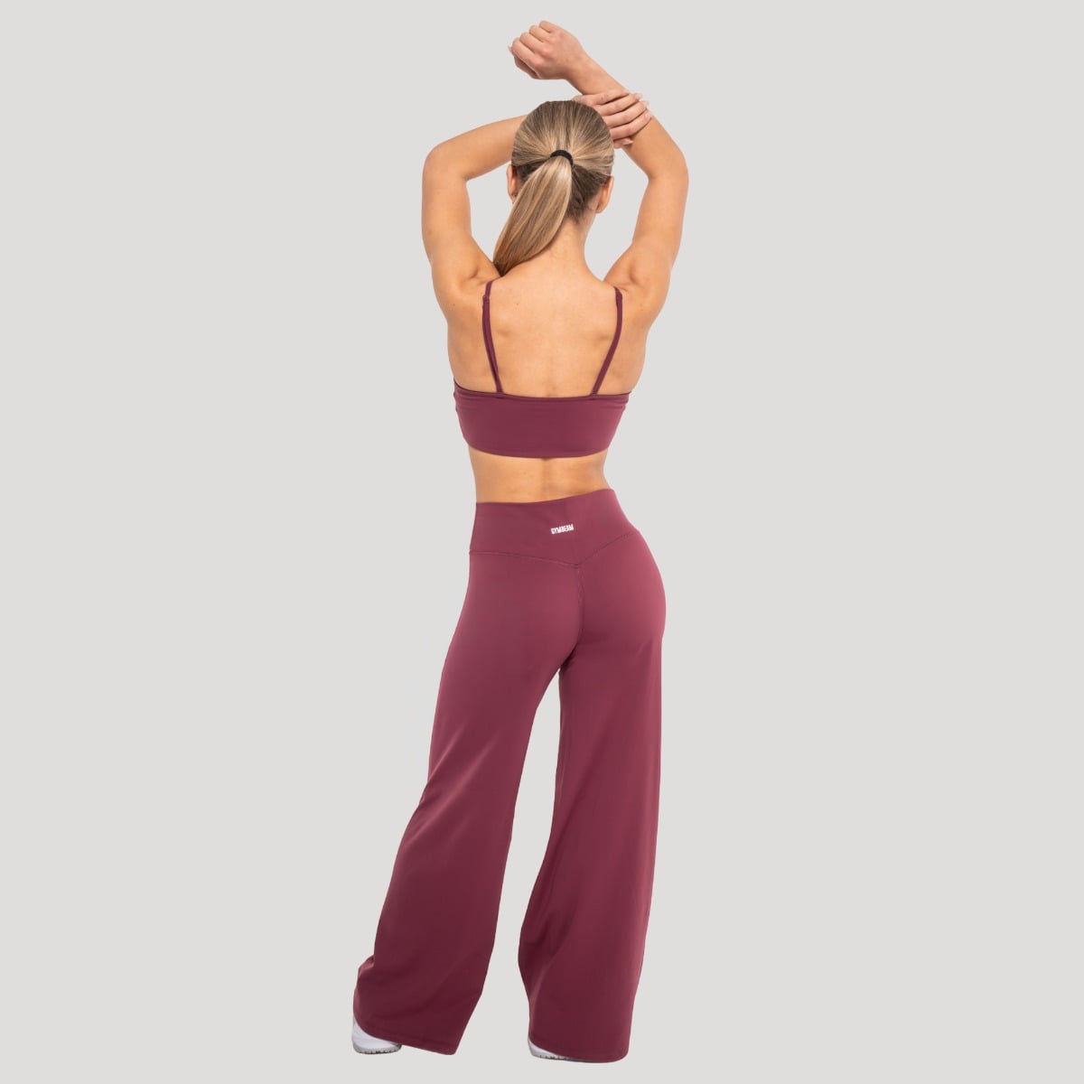 GymBeam Dámské kalhoty Straight Flow Wine · záber 6