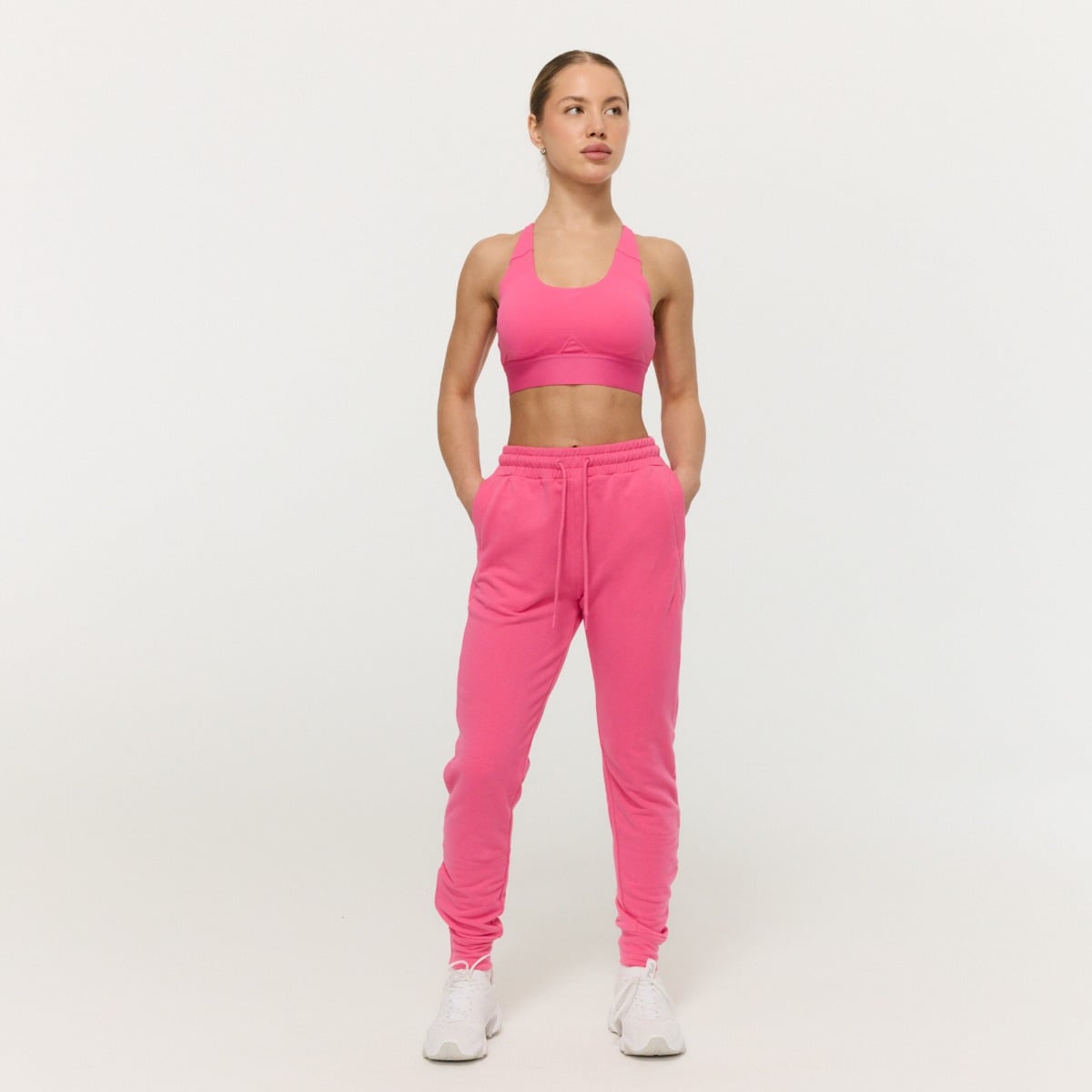 GymBeam Women‘s Limitless Joggers Dragonfruit (obrázek 5)