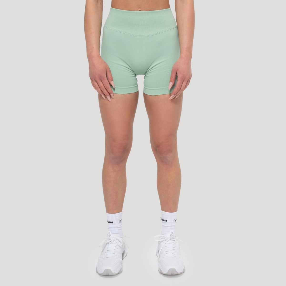 Dámské šortky Luma Pistachio - GymBeam zelená M