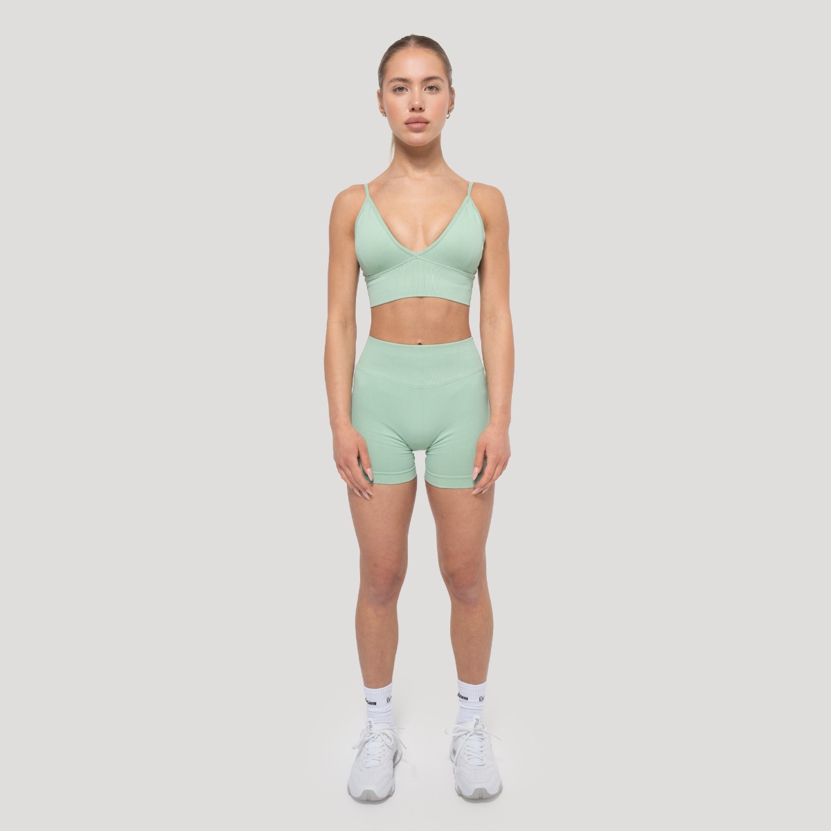 GymBeam Dámské šortky Luma Pistachio - Velikost: S | Barva: Zelená | Hmotnost: 0,107 kg | Balení: 127 · záber 8