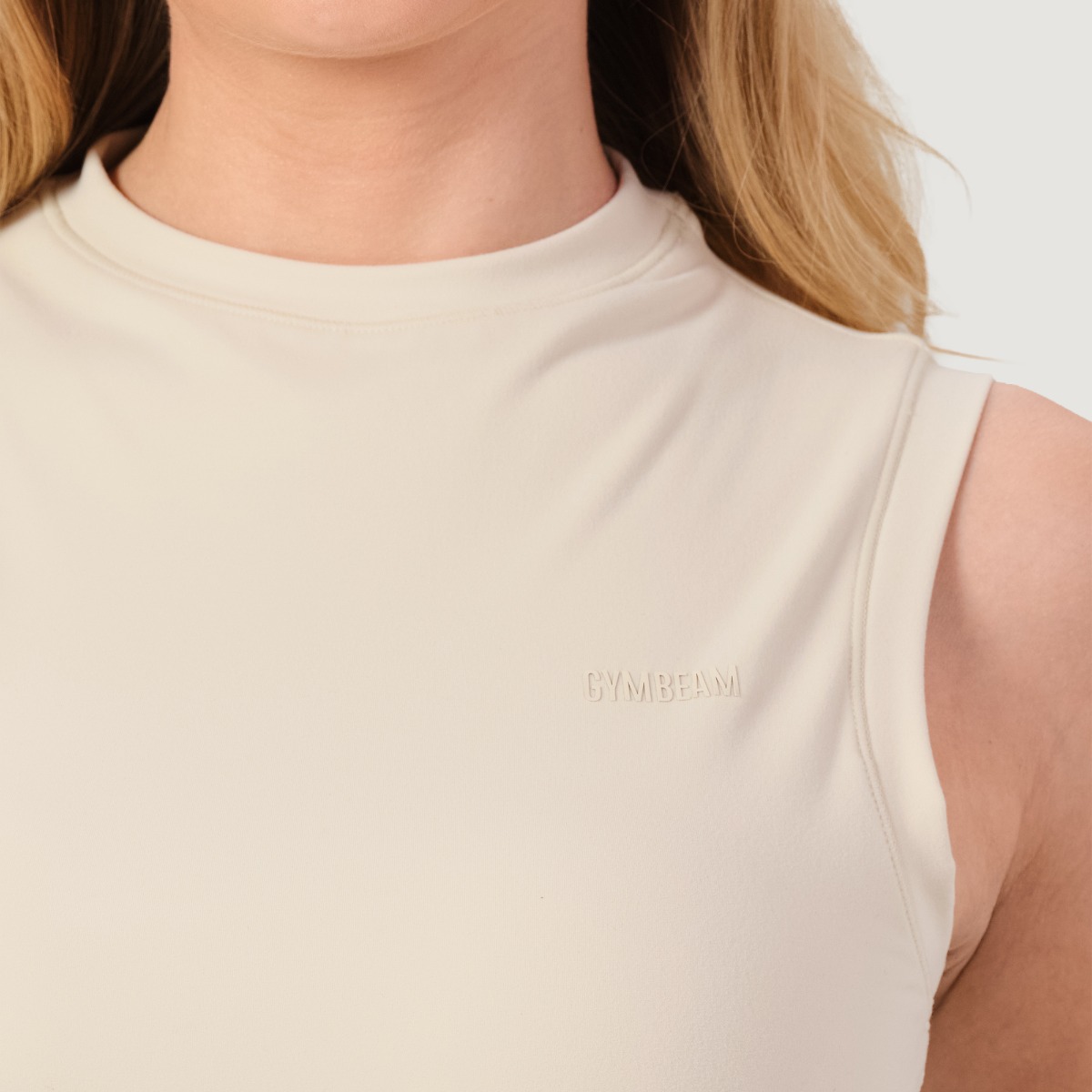 GymBeam Women‘s NEO Turtleneck Top Almond (obrázek 3)