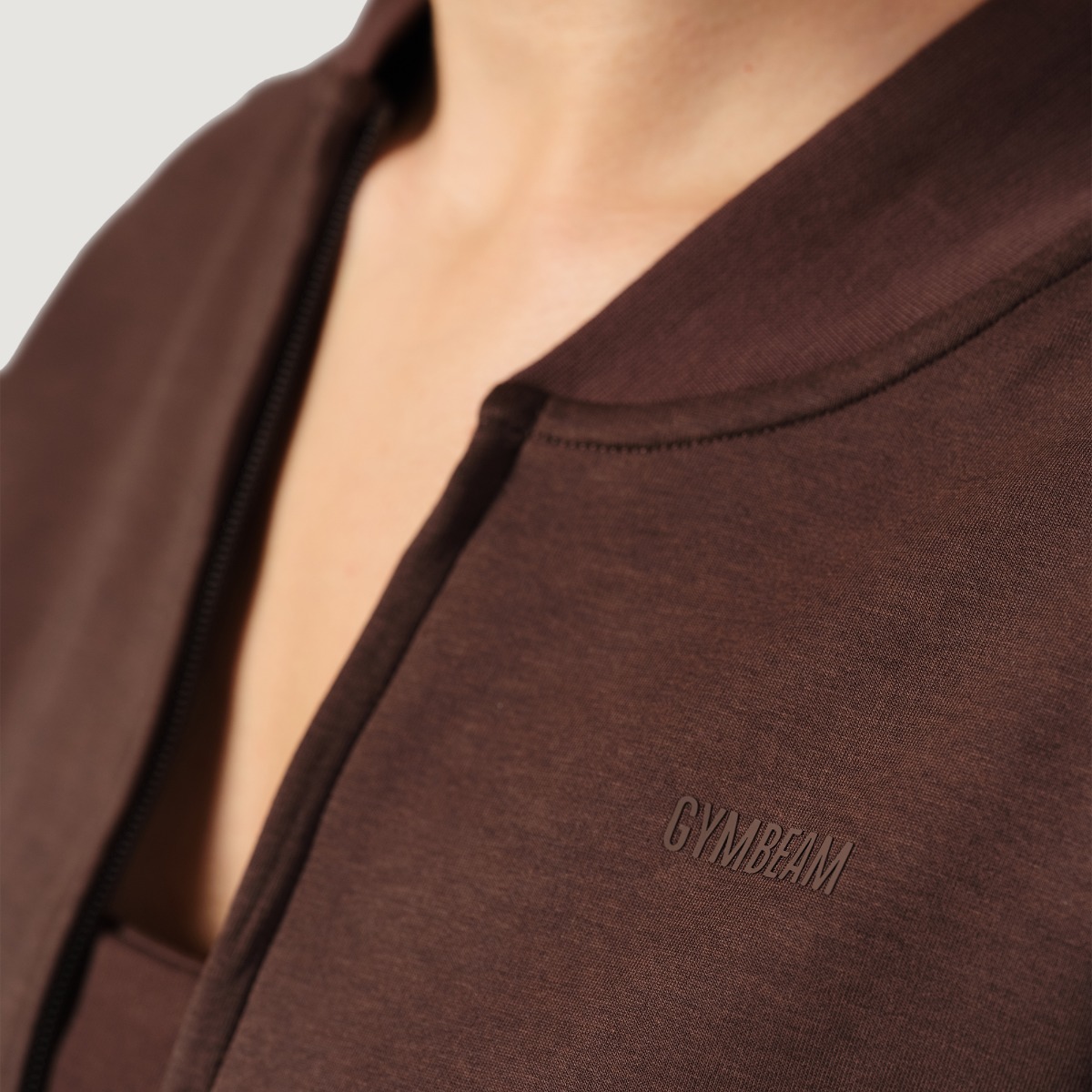 GymBeam Women‘s NEO Zip-Up Sweatshirt Mocha (obrázek 6)