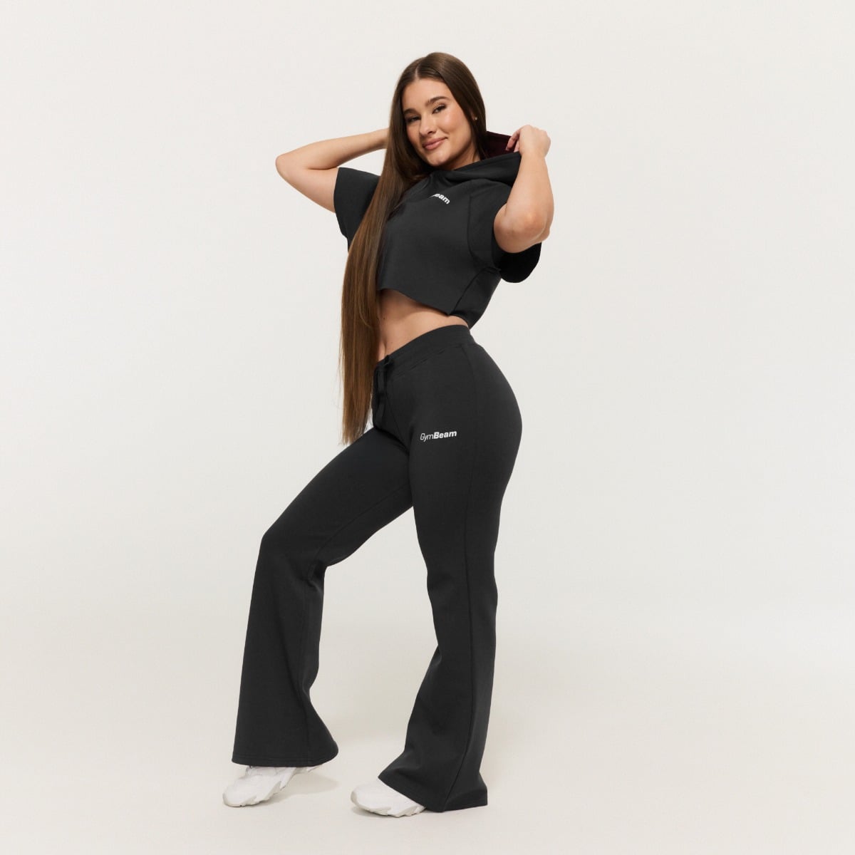 GymBeam Dámské tepláky Relay Black (obrázek 3)