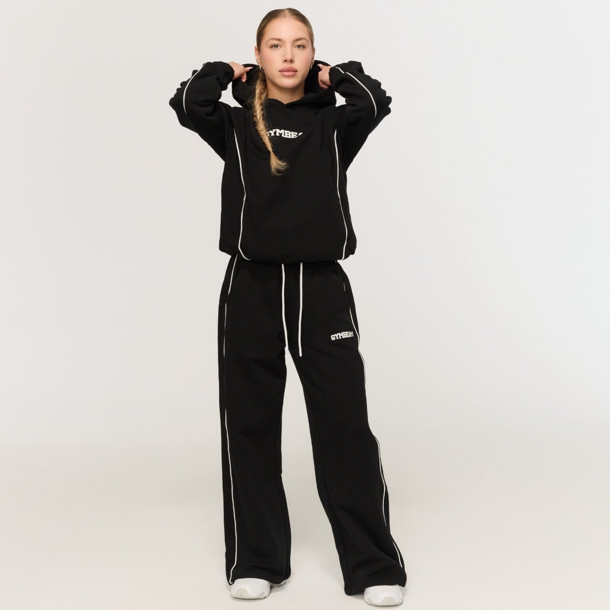 GymBeam Women‘s Varsity Hoodie Black (obrázek 5)