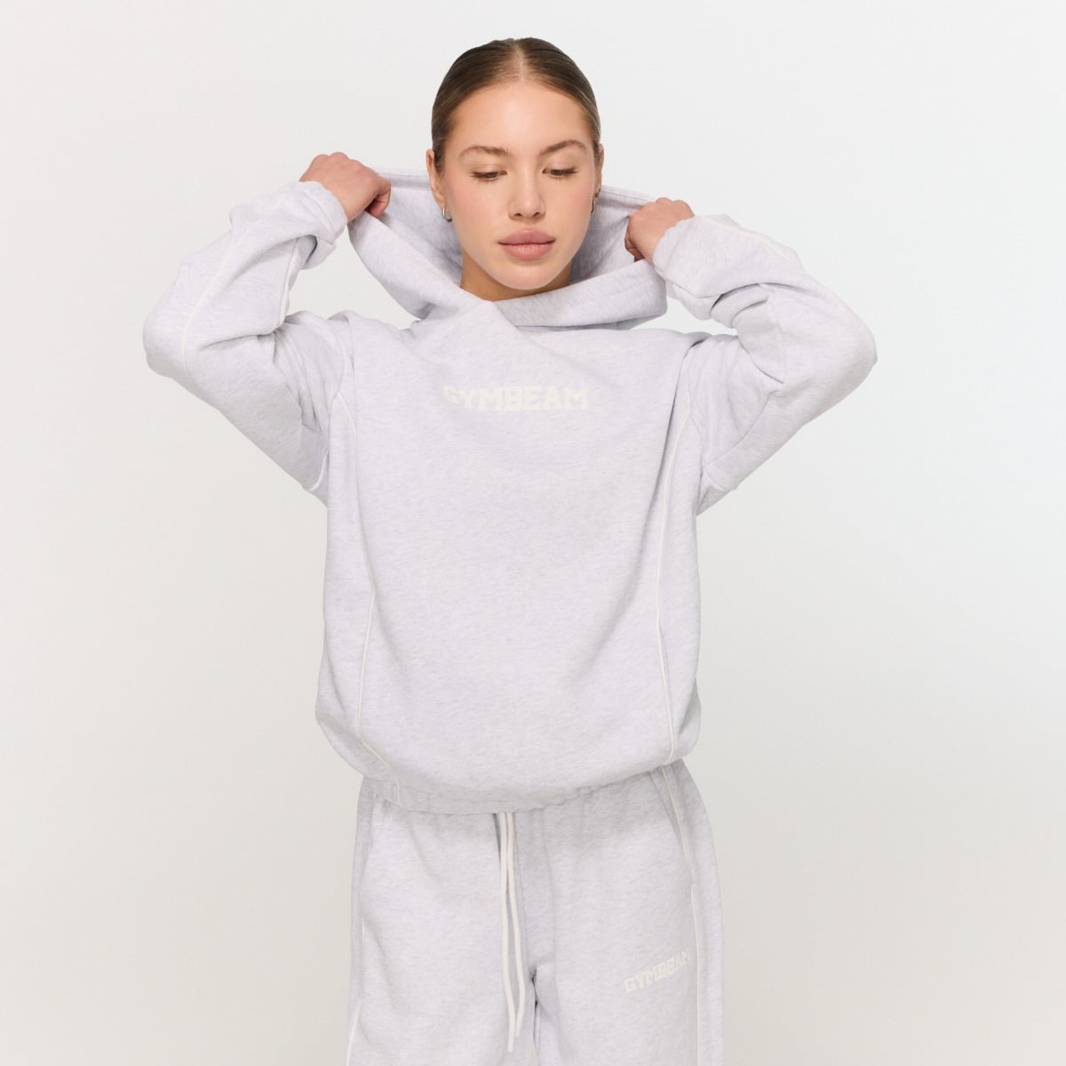 GymBeam Women‘s Varsity Hoodie Grey (obrázek 3)