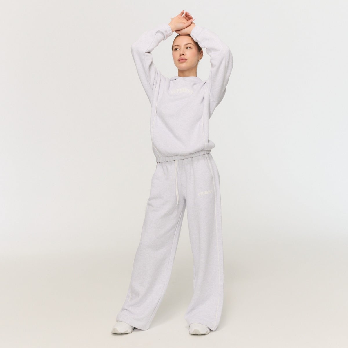 GymBeam Women‘s Varsity Hoodie Grey (obrázek 7)